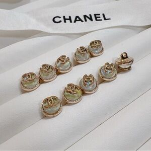 Chanel Gold and pearl Button lot of 6